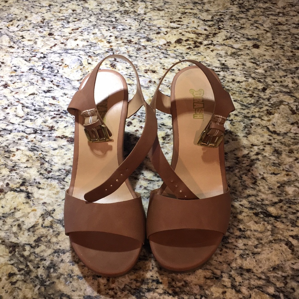 Tan Heels!